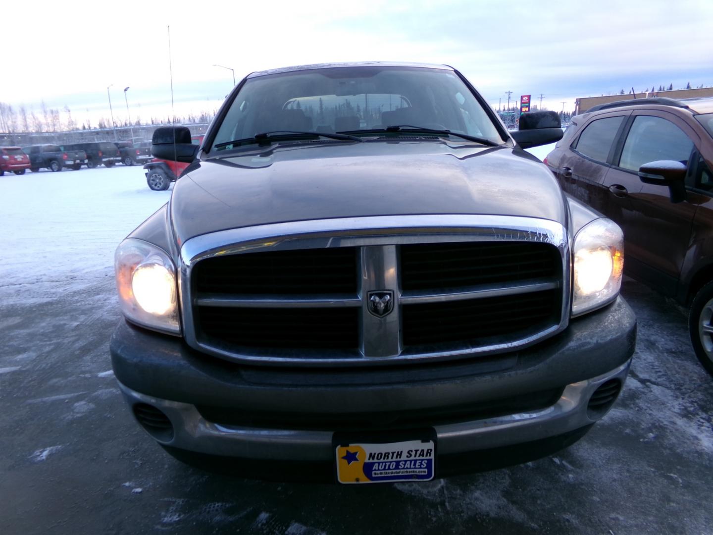 2007 Grey Dodge Ram 1500 Laramie Mega Cab 4WD (3D7KS19D07G) with an 5.7L V8 OHV 16V engine, 5-Speed Automatic Overdrive transmission, located at 2630 Philips Field Rd., Fairbanks, AK, 99709, (907) 458-0593, 64.848068, -147.780609 - Photo#1